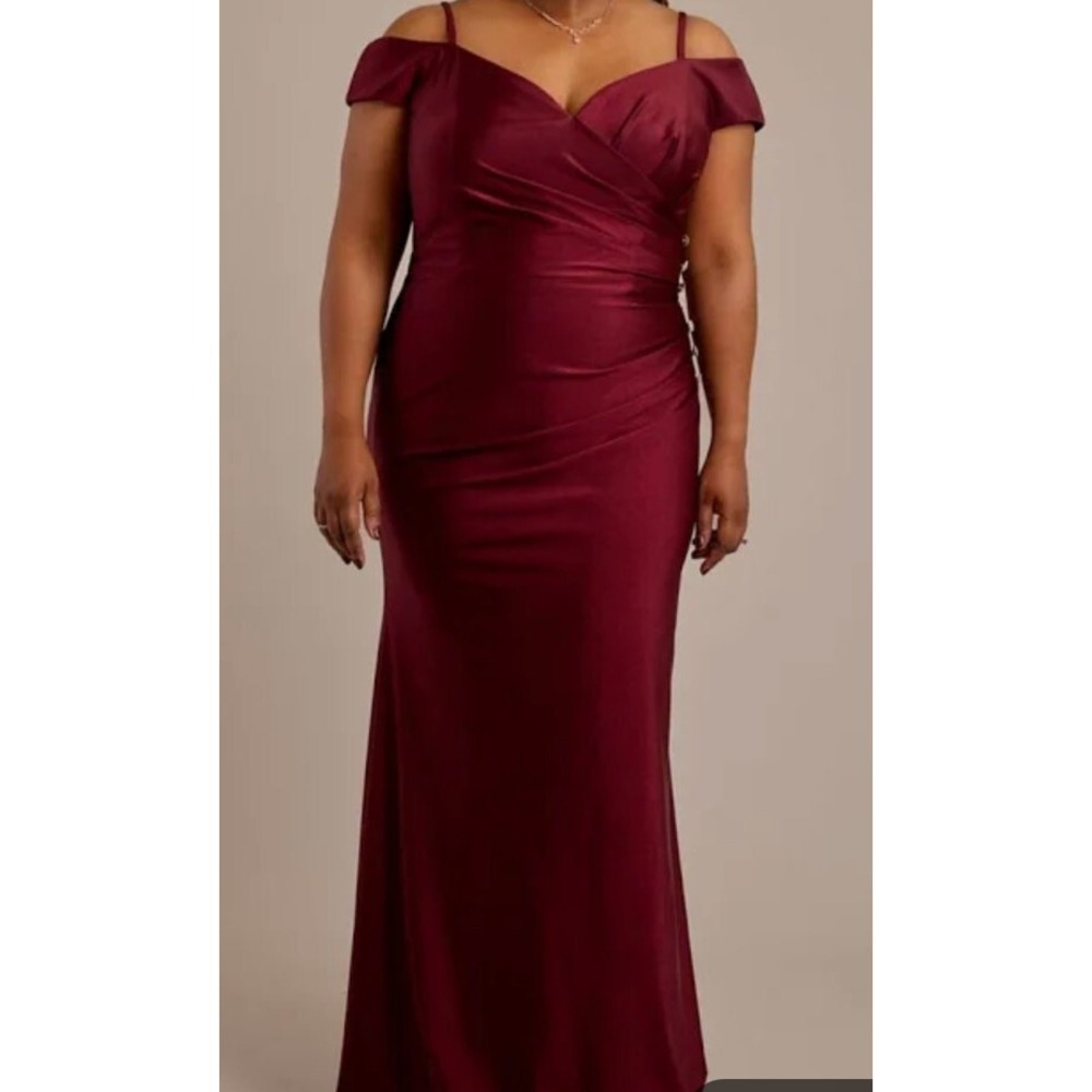 Oleg Cassini Size 16 Off-the-Shoulder Ruched Mermaid Dress Prom Hoco Cocktail